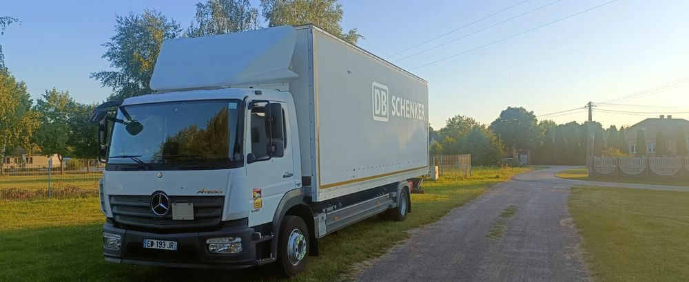 Camión caja cerrada Mercedes-Benz Atego: foto 1