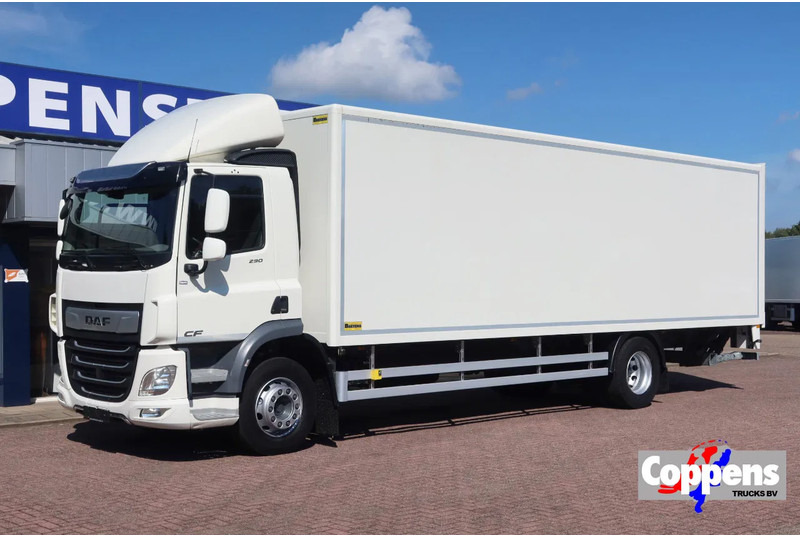 DAF CF 290 FA Bak + Dhollandia klep 2000 KG - Camión caja cerrada: foto 1 DAF CF 290 FA Bak + Dhollandia klep 2000 KG - Camión caja cerrada: foto 1