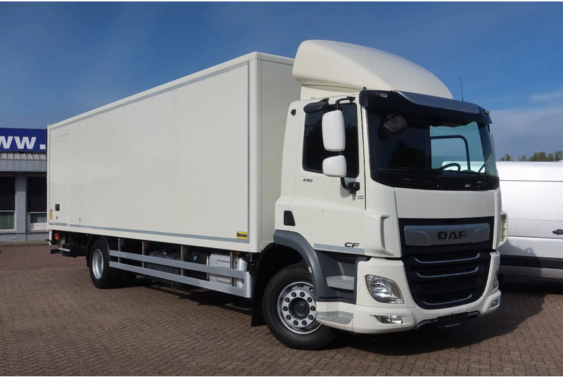 DAF CF 290 FA Bak + klep Dhollandia 2000 KG - Camión caja cerrada: foto 2 DAF CF 290 FA Bak + klep Dhollandia 2000 KG - Camión caja cerrada: foto 2