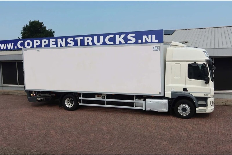 DAF CF 370 KoelVries+Klep FRC 04-2027 Dhollandia 1500 kg - Camión frigorífico: foto 2 DAF CF 370 KoelVries+Klep FRC 04-2027 Dhollandia 1500 kg - Camión frigorífico: foto 2