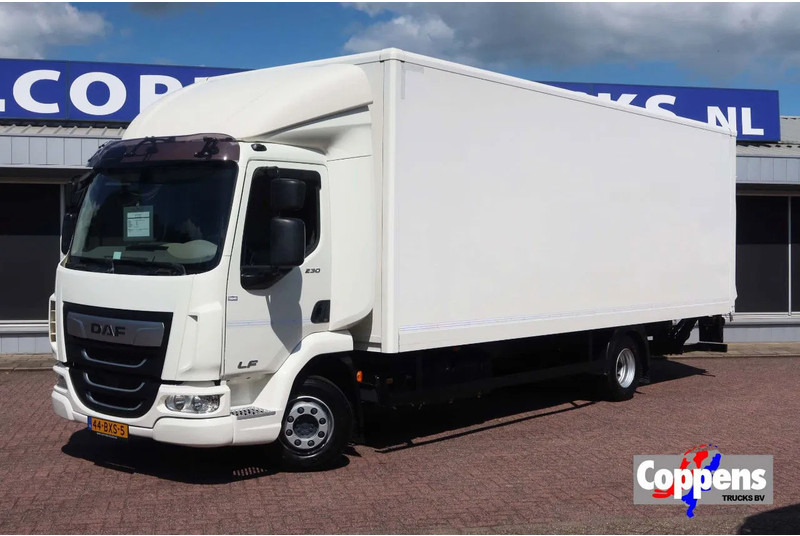 DAF LF 230 Bak+Klep Dhollandia 1500 kg Euro 6 - Camión caja cerrada: foto 1 DAF LF 230 Bak+Klep Dhollandia 1500 kg Euro 6 - Camión caja cerrada: foto 1