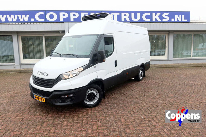 Iveco Daily 35S16 Koelen/vriezen/verwarmen Carrier Xarios 350 + nacht aansluiting 220 volt - Furgoneta frigorifica: foto 1 Iveco Daily 35S16 Koelen/vriezen/verwarmen Carrier Xarios 350 + nacht aansluiting 220 volt - Furgoneta frigorifica: foto 1