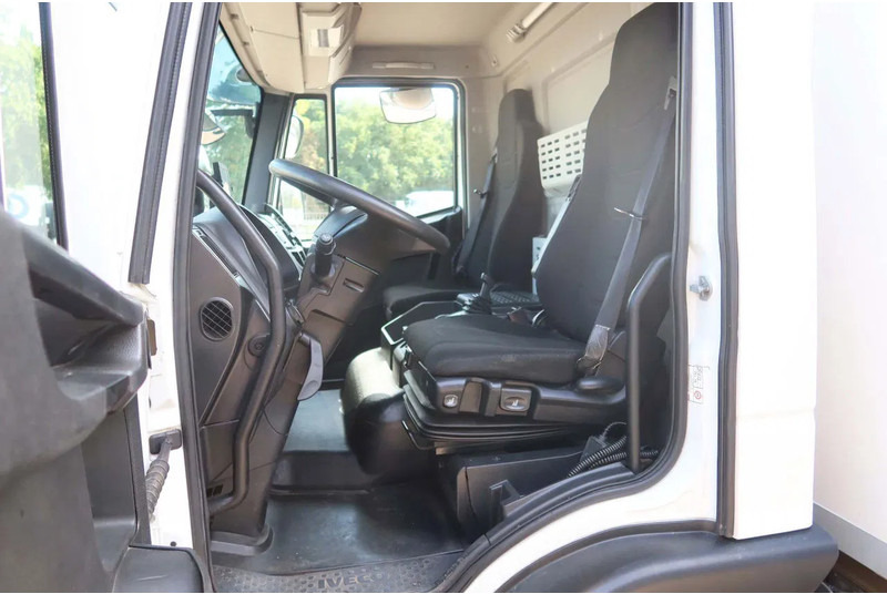 Iveco EuroCargo 120 El 210L Carrier Supra 850 MT Koel/Vries+Klep Bitemp met verplaatsbare wand - Camión frigorífico: foto 5 Iveco EuroCargo 120 El 210L Carrier Supra 850 MT Koel/Vries+Klep Bitemp met verplaatsbare wand - Camión frigorífico: foto 5