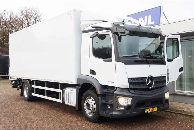Mercedes-Benz Actros 1840 L Bakwagen + Bar klep 2000 KG + Geïsoleerde bak - Camión caja cerrada: foto 2 Mercedes-Benz Actros 1840 L Bakwagen + Bar klep 2000 KG + Geïsoleerde bak - Camión caja cerrada: foto 2