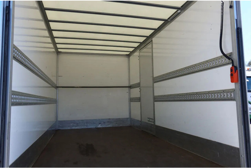 Mercedes-Benz Sprinter 515 CDI - Furgoneta caja cerrada: foto 4 Mercedes-Benz Sprinter 515 CDI - Furgoneta caja cerrada: foto 4