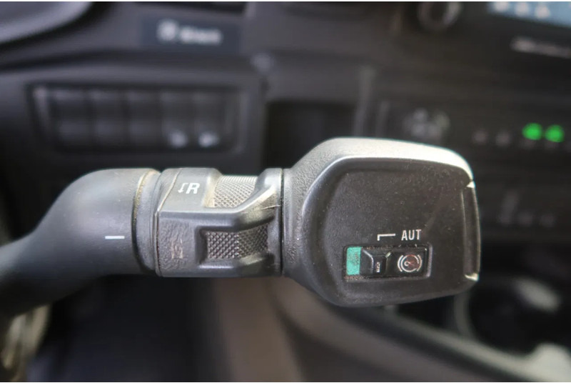 Camión caja cerrada Scania P280 4x2 Bak + Dhollandia Klep 2000 KG: foto 8 Camión caja cerrada Scania P280 4x2 Bak + Dhollandia Klep 2000 KG: foto 8