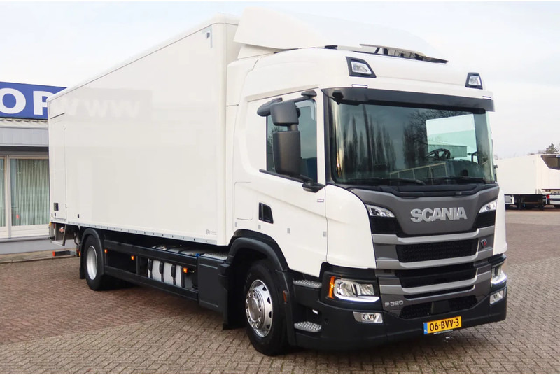 Scania P320 4X2 Bak + Dhollandia klep 2000 kg 1x bed - Camión caja cerrada: foto 4 Scania P320 4X2 Bak + Dhollandia klep 2000 kg 1x bed - Camión caja cerrada: foto 4