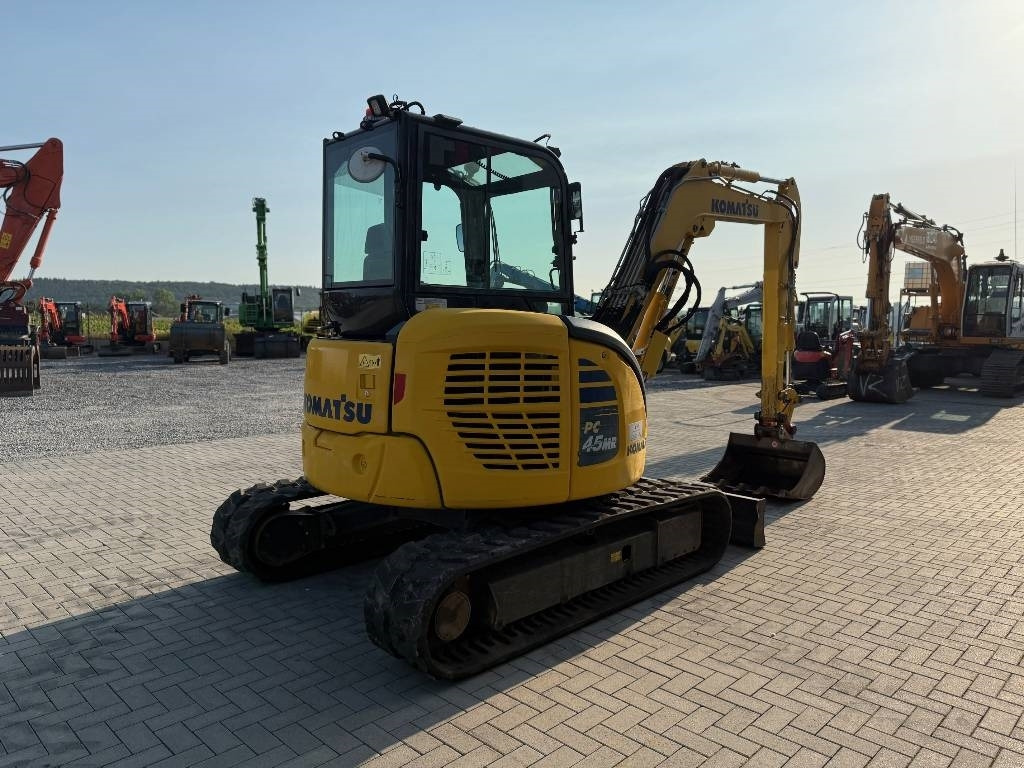 Komatsu PC 45 MR-5 - Miniexcavadora: foto 5 Komatsu PC 45 MR-5 - Miniexcavadora: foto 5