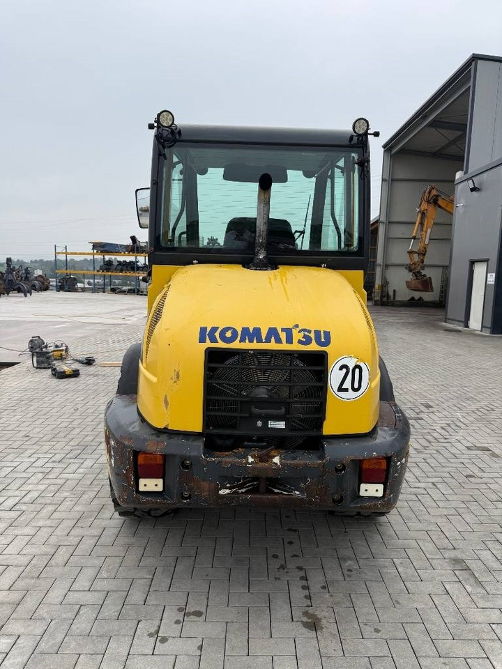 Komatsu WA 70-5 - Cargadora de ruedas: foto 4 Komatsu WA 70-5 - Cargadora de ruedas: foto 4