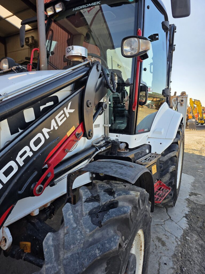 HIDROMEK HMK 102 B - Retroexcavadora: foto 2 HIDROMEK HMK 102 B - Retroexcavadora: foto 2