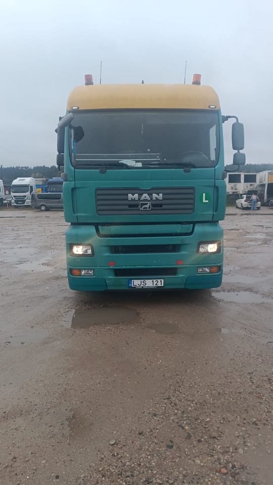 MAN TGA 18440 - Camión portavehículos: foto 1 MAN TGA 18440 - Camión portavehículos: foto 1
