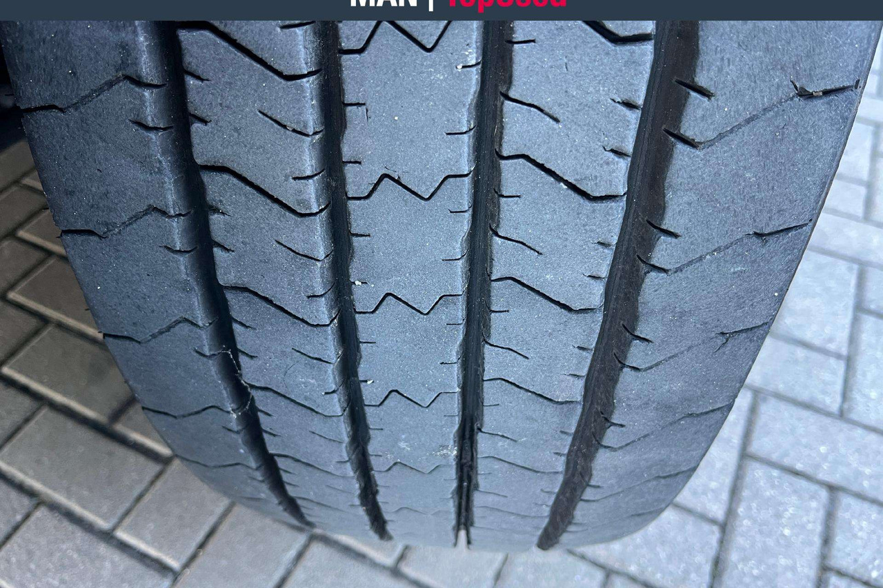 Cabeza tractora MAN TGX 18.500 XLX Cab Retarder (9143): foto 12 Cabeza tractora MAN TGX 18.500 XLX Cab Retarder (9143): foto 12