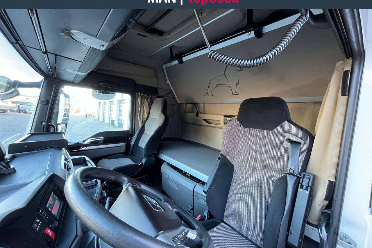 Cabeza tractora MAN TGX 18.500 XLX Cab Retarder (9143): foto 8 Cabeza tractora MAN TGX 18.500 XLX Cab Retarder (9143): foto 8