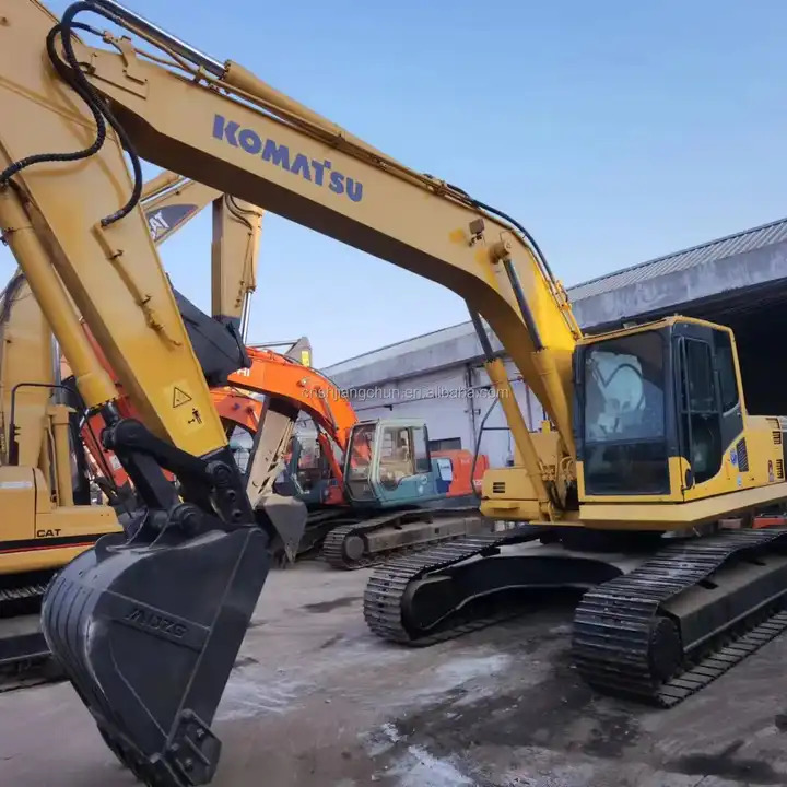 2022 model Komatsu 22 ton PC220-8 crawler digger PC200 Cheap used Original Japan PC220-8N crawler excavator original - Excavadora de cadenas: foto 2 2022 model Komatsu 22 ton PC220-8 crawler digger PC200 Cheap used Original Japan PC220-8N crawler excavator original - Excavadora de cadenas: foto 2