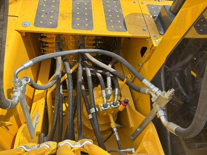 21t Japan Original Used Komatsu PC210 PC200 PC220 Crawler Excavator - Excavadora: foto 4 21t Japan Original Used Komatsu PC210 PC200 PC220 Crawler Excavator - Excavadora: foto 4