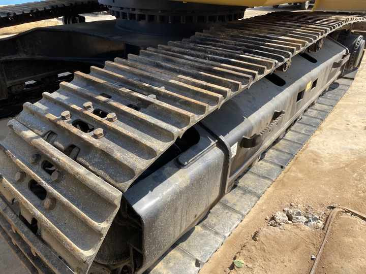 30 Ton Heavy Excavator Japan Origin Cat 330d 330dl 330d2 Fairly Used Caterpillar Mining Excavator With Jack Hammer In Shanghai - Excavadora de cadenas: foto 2 30 Ton Heavy Excavator Japan Origin Cat 330d 330dl 330d2 Fairly Used Caterpillar Mining Excavator With Jack Hammer In Shanghai - Excavadora de cadenas: foto 2