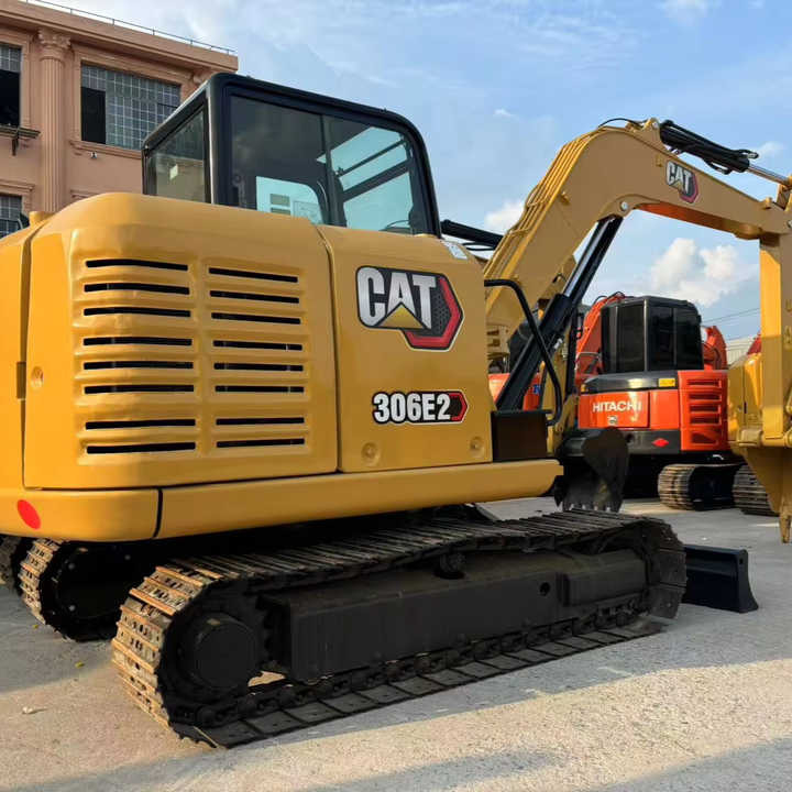 6 Ton Used Cat 305.5 306 307e 308 Crawler Excavator Mini Caterpillar 305.5 E2 for Sale China Cat305.5 Cat305.5e2 Low Price - Excavadora: foto 1 6 Ton Used Cat 305.5 306 307e 308 Crawler Excavator Mini Caterpillar 305.5 E2 for Sale China Cat305.5 Cat305.5e2 Low Price - Excavadora: foto 1