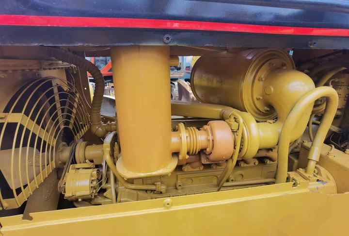 6-way Tilting Blade Caterpillar Crawler Bulldozer Cat D7G With Elevated Tracks Good Condition For Sale - Bulldozer: foto 5 6-way Tilting Blade Caterpillar Crawler Bulldozer Cat D7G With Elevated Tracks Good Condition For Sale - Bulldozer: foto 5