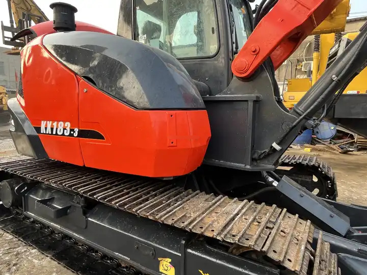 Excavadora de cadenas 8 tons Used Excavator KUBOTA KX183-3 in good condition for sale: foto 6 Excavadora de cadenas 8 tons Used Excavator KUBOTA KX183-3 in good condition for sale: foto 6