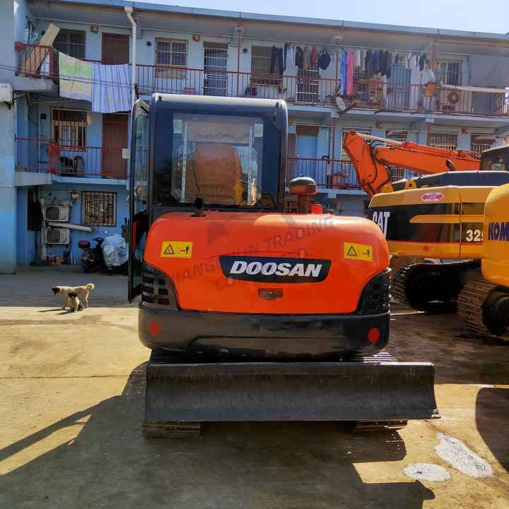 Awesome Performance Korea Imported Small Scale Used Doosan Dh60 Excavator - Excavadora de cadenas: foto 3 Awesome Performance Korea Imported Small Scale Used Doosan Dh60 Excavator - Excavadora de cadenas: foto 3