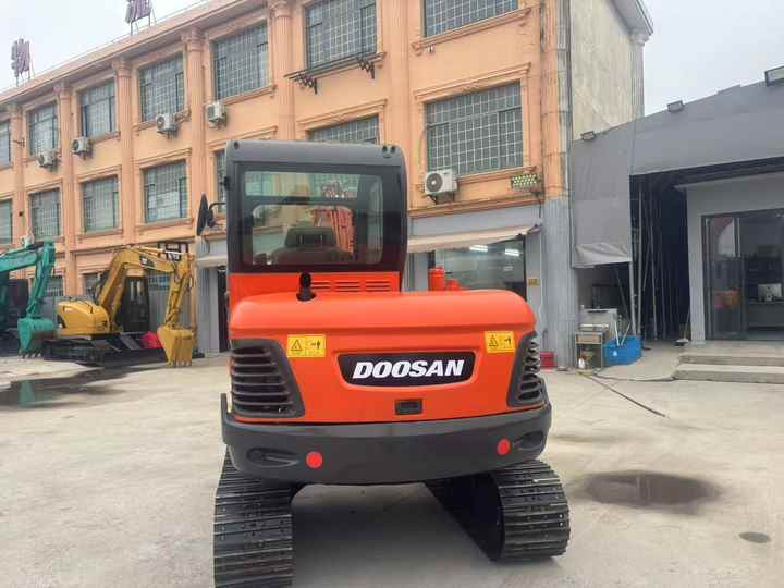 Doosan DX60 DX60-9c DH60-7 DX60W DX80 DX75 DX55 DH35 DH55 Used Mini Excavator Mas Maquinaria Municipal Y Ambiental - Excavadora: foto 5 Doosan DX60 DX60-9c DH60-7 DX60W DX80 DX75 DX55 DH35 DH55 Used Mini Excavator Mas Maquinaria Municipal Y Ambiental - Excavadora: foto 5