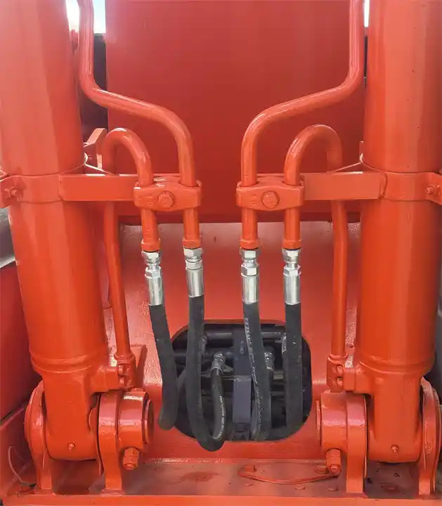 High Quality Original Landscaping Excavator Hitachi Zx120 Excavator With Thumb And Ditch Bucket In Shanghai - Excavadora de cadenas: foto 5 High Quality Original Landscaping Excavator Hitachi Zx120 Excavator With Thumb And Ditch Bucket In Shanghai - Excavadora de cadenas: foto 5