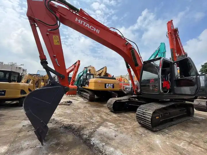 Hot sale Low Working Hour Hitachi zx120 cheap used excavator Japan Made Hitachi zx200 20 ton Excavator in good condition - Excavadora de cadenas: foto 5 Hot sale Low Working Hour Hitachi zx120 cheap used excavator Japan Made Hitachi zx200 20 ton Excavator in good condition - Excavadora de cadenas: foto 5