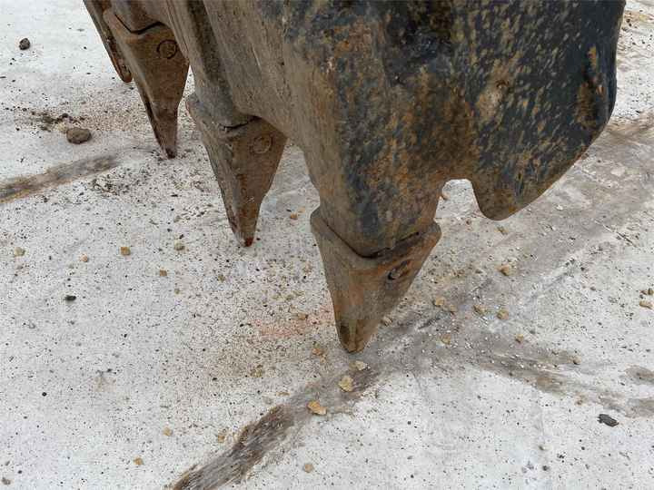 Hot sale Used Hitachi EX200-3 digger 20ton Excavator second hand excavator - Excavadora de cadenas: foto 2 Hot sale Used Hitachi EX200-3 digger 20ton Excavator second hand excavator - Excavadora de cadenas: foto 2