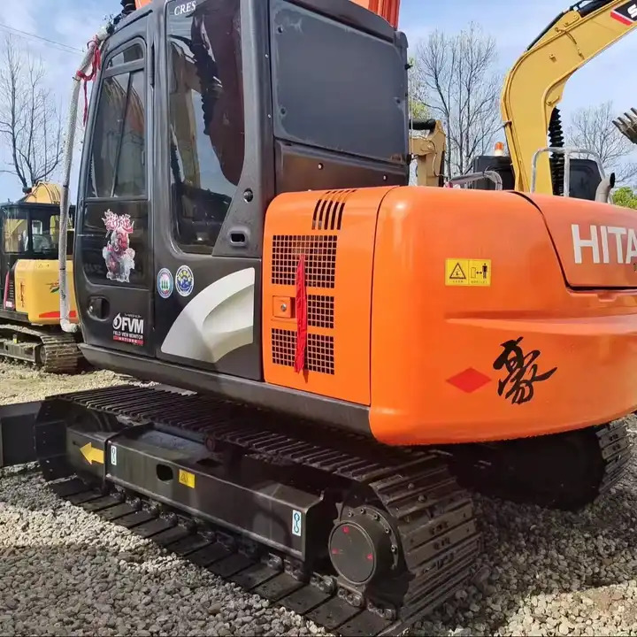 Hydraulic Hitachi Used Small Excavator Zx70 With Ripper 7ton Used Excavator Factory Price From In Shanghai - Excavadora de cadenas: foto 1 Hydraulic Hitachi Used Small Excavator Zx70 With Ripper 7ton Used Excavator Factory Price From In Shanghai - Excavadora de cadenas: foto 1