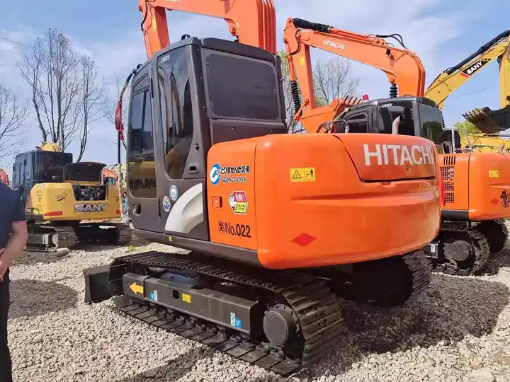Hydraulic Hitachi Used Small Excavator Zx70 With Ripper 7ton Used Excavator Factory Price From In Shanghai - Excavadora de cadenas: foto 2 Hydraulic Hitachi Used Small Excavator Zx70 With Ripper 7ton Used Excavator Factory Price From In Shanghai - Excavadora de cadenas: foto 2