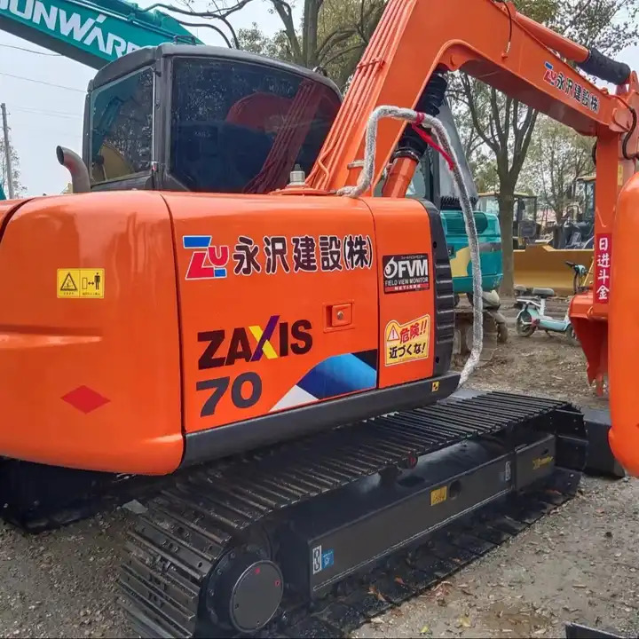 Original 7ton Used Excavator In Shanghai China 2019 Second Hand Hitachi Zx70 Used Excavator For Sale - Excavadora de cadenas: foto 1 Original 7ton Used Excavator In Shanghai China 2019 Second Hand Hitachi Zx70 Used Excavator For Sale - Excavadora de cadenas: foto 1