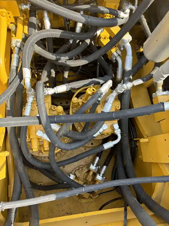 Second Hand CAT 349D2L Large Excavator, Original Cat 349d2L 340d2 340d2l 336dl Excavator Excavator for Hot Sale - Excavadora: foto 4 Second Hand CAT 349D2L Large Excavator, Original Cat 349d2L 340d2 340d2l 336dl Excavator Excavator for Hot Sale - Excavadora: foto 4