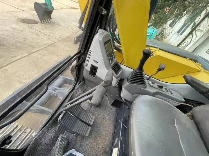 Second-Hand Komatsu PC110 Digger for Sale Used Komatsu PC78 PC240 PC160 PC - Excavadora: foto 2 Second-Hand Komatsu PC110 Digger for Sale Used Komatsu PC78 PC240 PC160 PC - Excavadora: foto 2