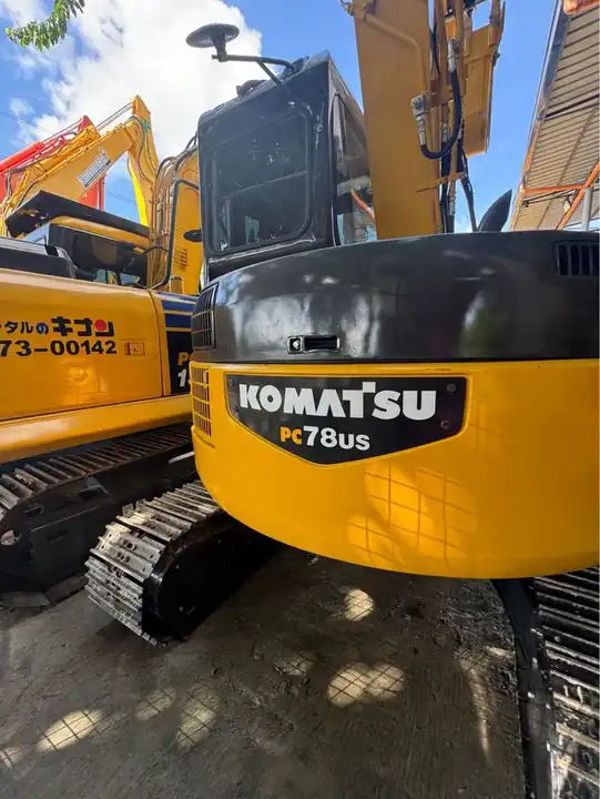 Second-Hand Used Komatsu PC 78 with Good Condition in Shanghai - Excavadora: foto 3 Second-Hand Used Komatsu PC 78 with Good Condition in Shanghai - Excavadora: foto 3