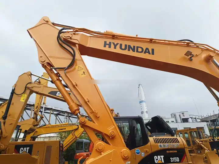Second hand Crawler Original Hyundai Excavator R220L VS-9S  220LC 215LC for Sale Used Hyundai Excavator Hyundai - Excavadora de cadenas: foto 2 Second hand Crawler Original Hyundai Excavator R220L VS-9S  220LC 215LC for Sale Used Hyundai Excavator Hyundai - Excavadora de cadenas: foto 2