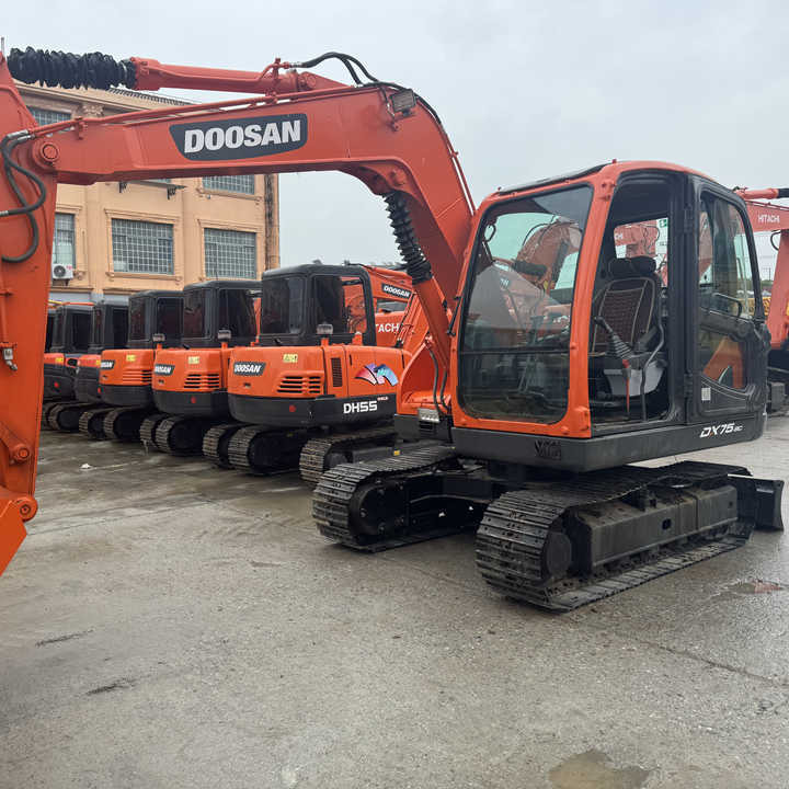 Used Excavator Doosan Dx75-9C Excavators Earth-moving Machinery Doosan Dx60 Dx80 Dx75-9c Dx225 Dh55 Dx60-9c for Sale - Excavadora de cadenas: foto 1 Used Excavator Doosan Dx75-9C Excavators Earth-moving Machinery Doosan Dx60 Dx80 Dx75-9c Dx225 Dh55 Dx60-9c for Sale - Excavadora de cadenas: foto 1