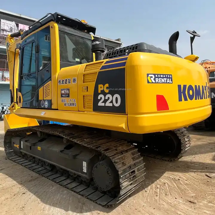 Used KOMATSU PC200-8 digger ,20ton komatsu pc200-8 excavator,komatsu pc200 original japan surplus in good condition - Excavadora de cadenas: foto 2 Used KOMATSU PC200-8 digger ,20ton komatsu pc200-8 excavator,komatsu pc200 original japan surplus in good condition - Excavadora de cadenas: foto 2