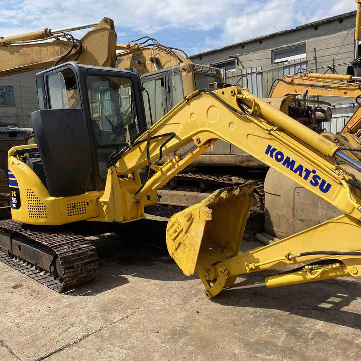 Used komatsu PC 56-7 pc55 Pc60-7 Crawler Excavator 6 Ton Excavator In Shanghai China For Sale PC 60 60-7 PC60 Nice excavator - Excavadora de cadenas: foto 1 Used komatsu PC 56-7 pc55 Pc60-7 Crawler Excavator 6 Ton Excavator In Shanghai China For Sale PC 60 60-7 PC60 Nice excavator - Excavadora de cadenas: foto 1