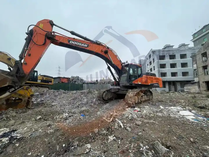 New arrival Used Doosan excavator DX520LC-9C in good condition for sale in good condition - Excavadora de cadenas: foto 4 New arrival Used Doosan excavator DX520LC-9C in good condition for sale in good condition - Excavadora de cadenas: foto 4