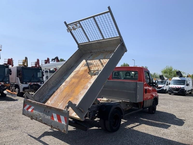 Iveco 35C13 - Tipper - Camión volquete: foto 1 Iveco 35C13 - Tipper - Camión volquete: foto 1