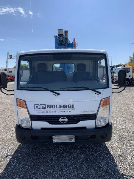 Nissan Cabstar CTE ZED 21 J - 21 m - 200 kg - Camión con plataforma elevadora: foto 3 Nissan Cabstar CTE ZED 21 J - 21 m - 200 kg - Camión con plataforma elevadora: foto 3