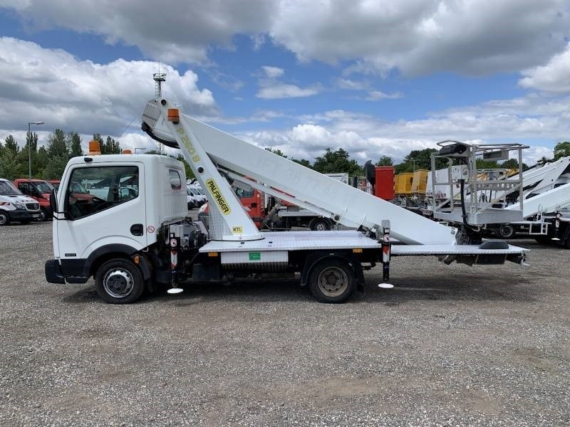 Nissan Cabstar Palfinger P260B - 25,6 m - 230 kg - Camión con plataforma elevadora: foto 5 Nissan Cabstar Palfinger P260B - 25,6 m - 230 kg - Camión con plataforma elevadora: foto 5