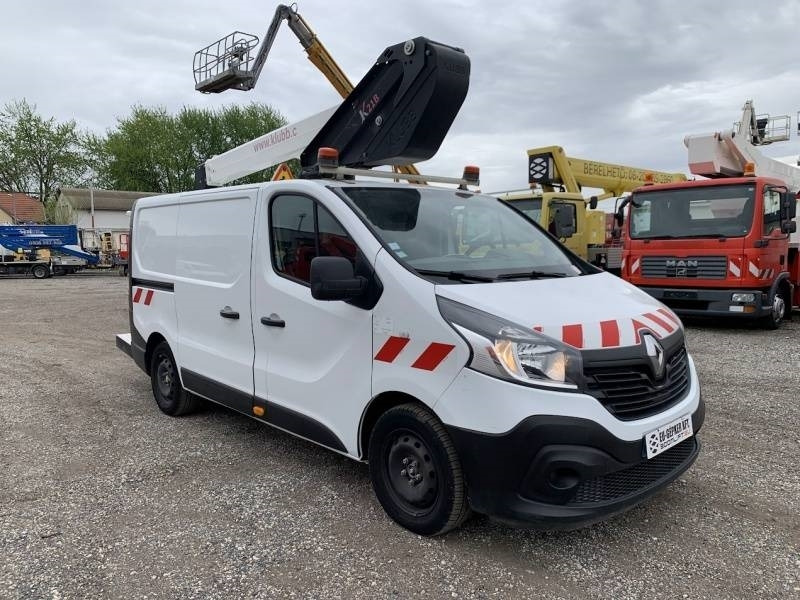 Renault Trafic Klubb K21B - 11,4m, 120 kg - Camión con plataforma elevadora: foto 1 Renault Trafic Klubb K21B - 11,4m, 120 kg - Camión con plataforma elevadora: foto 1