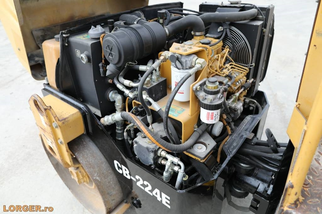Apisonadora de asfalto CAT CB 224 E: foto 7 Apisonadora de asfalto CAT CB 224 E: foto 7
