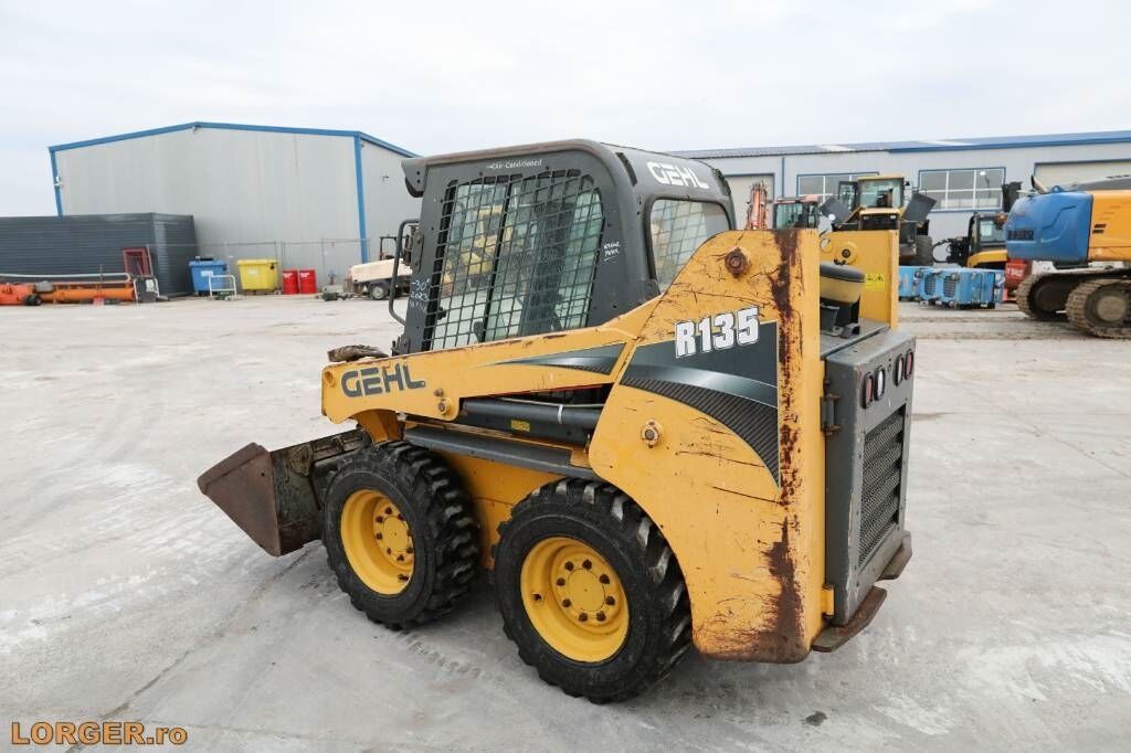 Gehl R 135 - Minicargadora: foto 2 Gehl R 135 - Minicargadora: foto 2