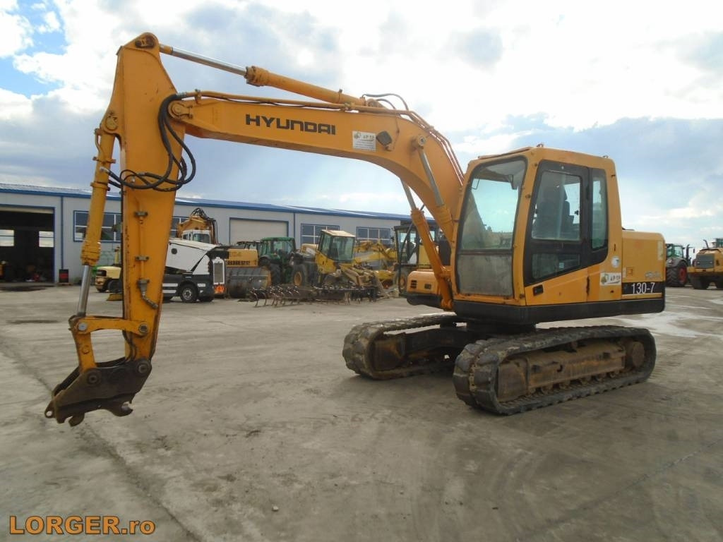 Hyundai Robex 110-7 - Excavadora de cadenas: foto 1 Hyundai Robex 110-7 - Excavadora de cadenas: foto 1