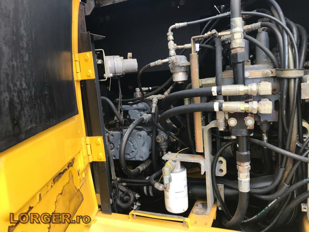 Excavadora de cadenas New Holland E 145: foto 11