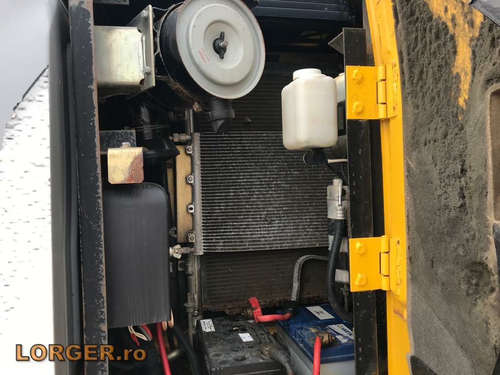 Excavadora de cadenas New Holland E 145: foto 10