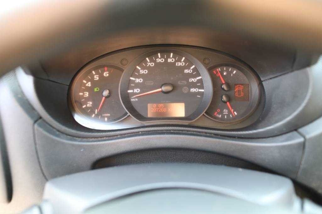 Furgoneta caja cerrada Renault Master III: foto 17