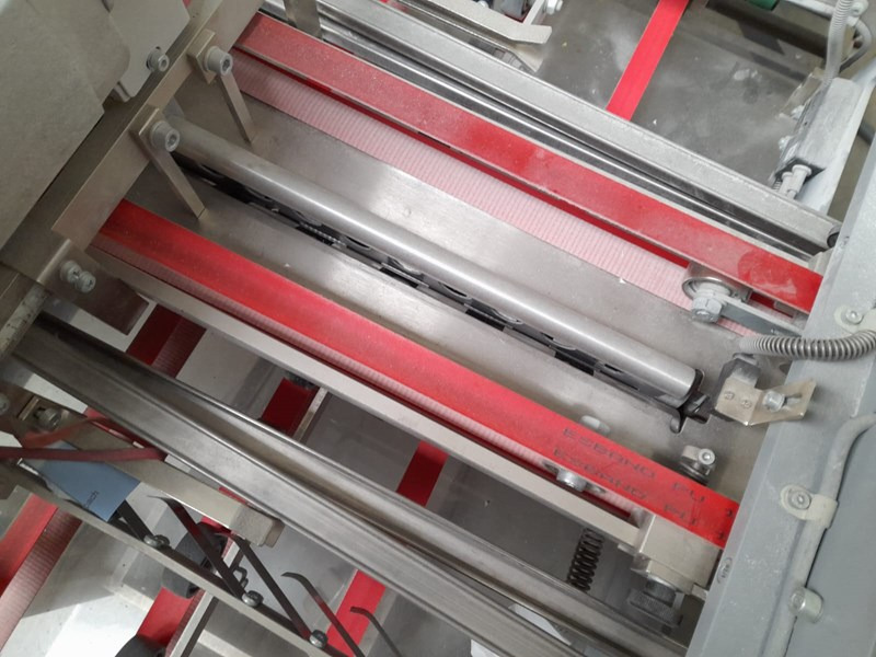 Guk ZK 500 | 1999 - Plegadora de papel: foto 4 Guk ZK 500 | 1999 - Plegadora de papel: foto 4